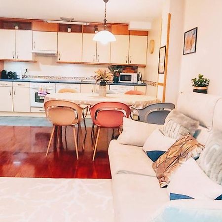 Friends&Family Apartment Ескарай Екстериор снимка
