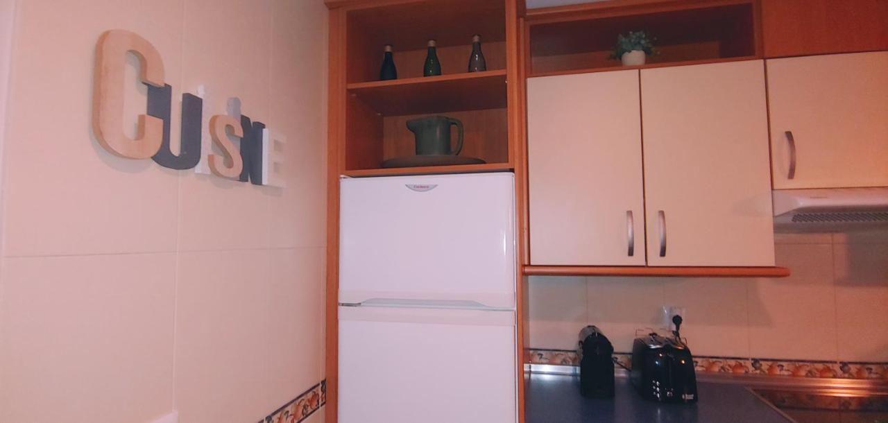 Friends&Family Apartment Ескарай Екстериор снимка