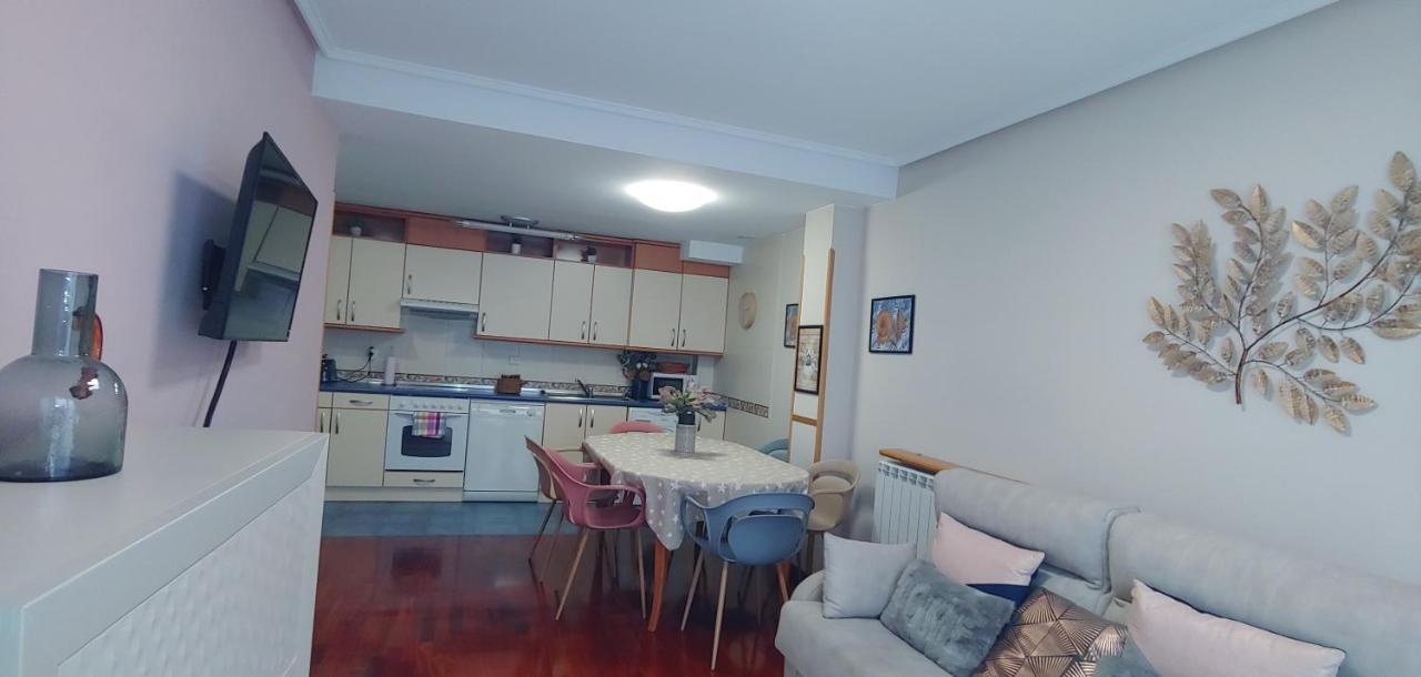 Friends&Family Apartment Ескарай Екстериор снимка