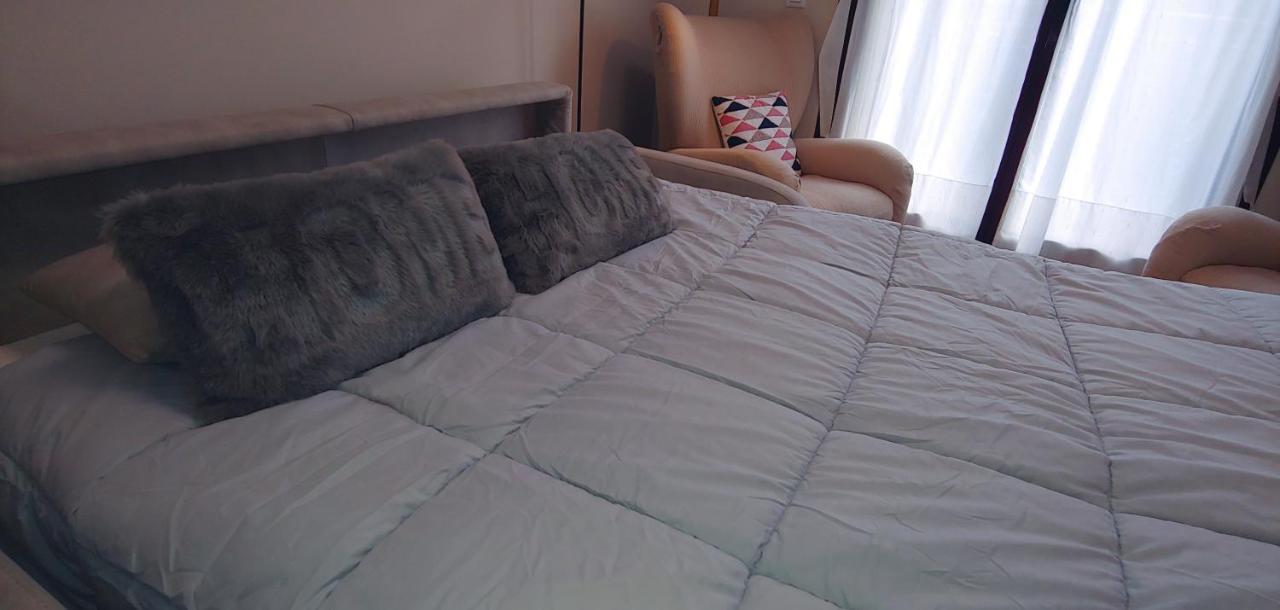 Friends&Family Apartment Ескарай Екстериор снимка